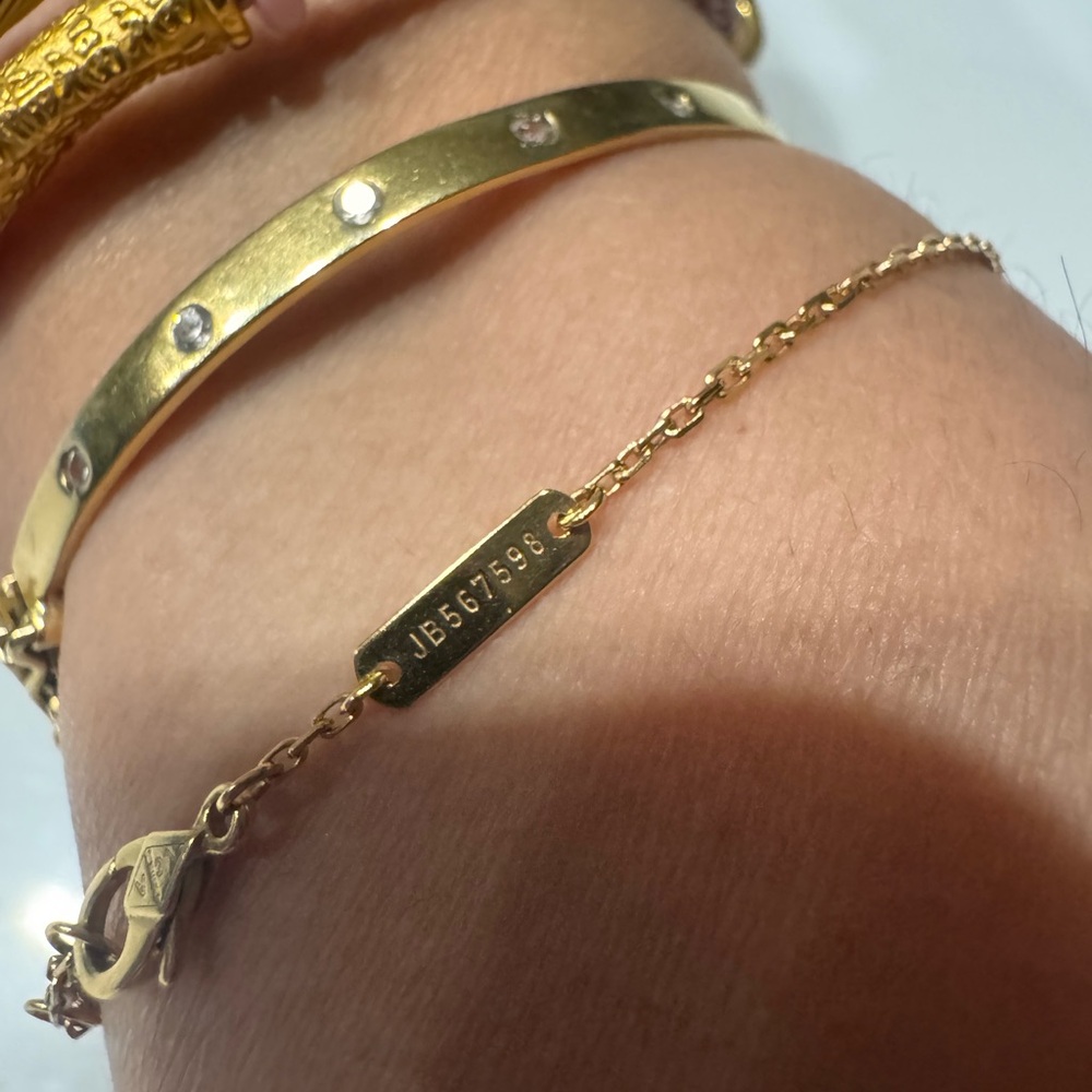 VCA 18karat Real Gold HK setting - Picture 4 of 7
